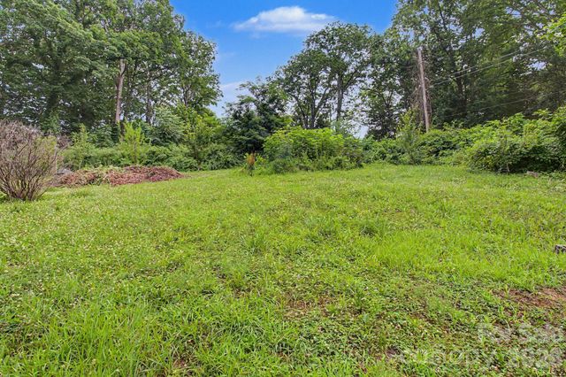 25 Wentworth Avenue, Asheville, NC 28803