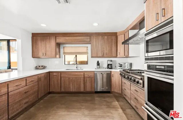 24608 Malibu Road, Malibu, CA 90265