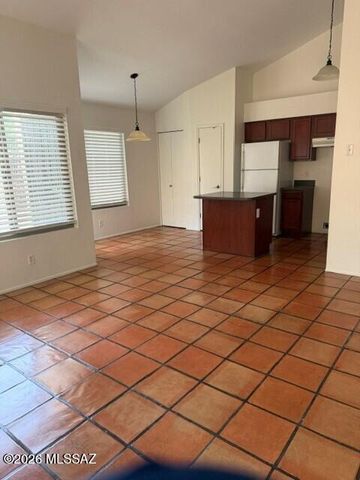 7256 S Haskins Drive, Tucson, AZ 85746