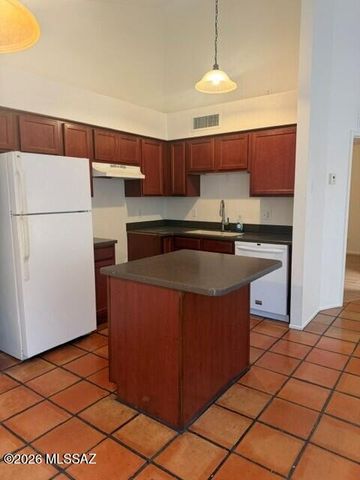 7256 S Haskins Drive, Tucson, AZ 85746
