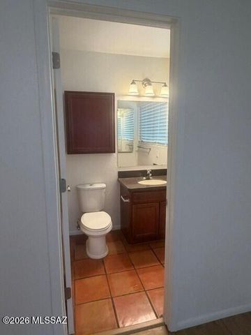 7256 S Haskins Drive, Tucson, AZ 85746