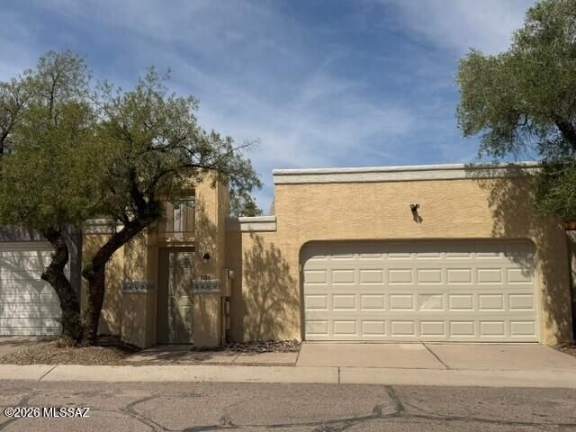 7256 S Haskins Drive, Tucson, AZ 85746