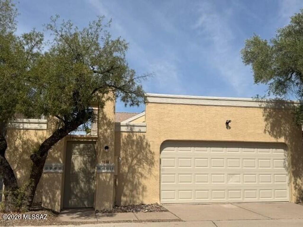 7256 S Haskins Drive, Tucson, AZ 85746