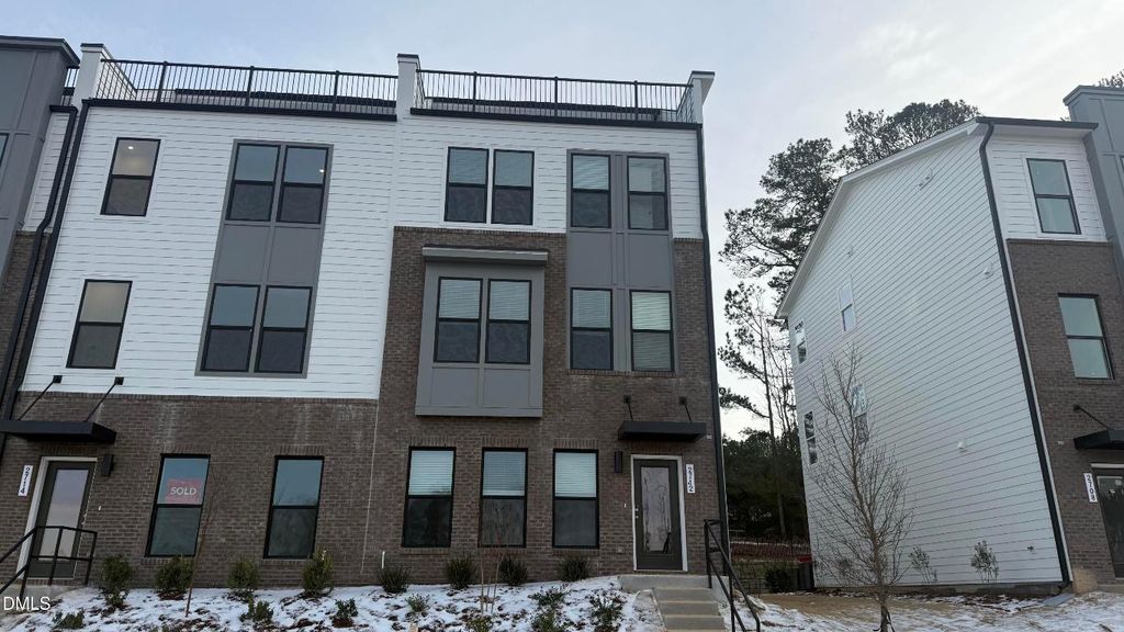 2712 Kempthorne Road, Cary, NC 27519