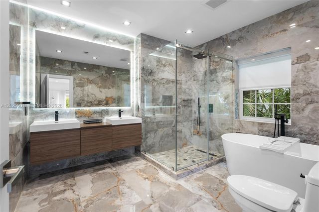 1544 Michigan Ave, Miami Beach, FL 33139
