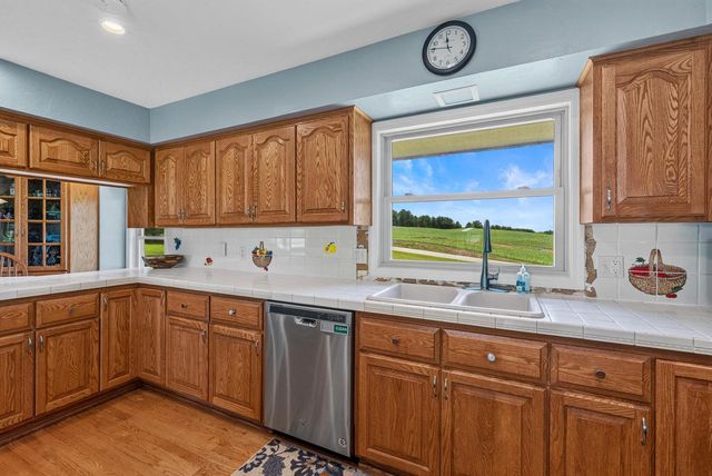 W646 Townline ROAD, Oconomowoc, WI 53066