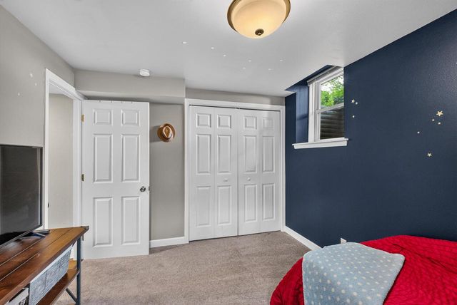 W646 Townline ROAD, Oconomowoc, WI 53066