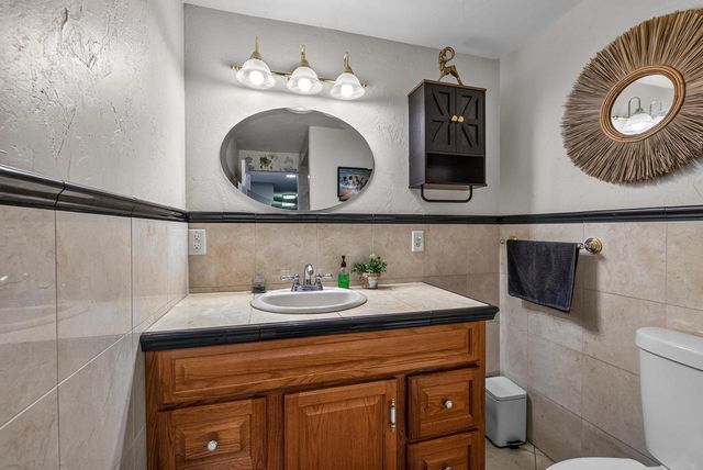 W646 Townline ROAD, Oconomowoc, WI 53066
