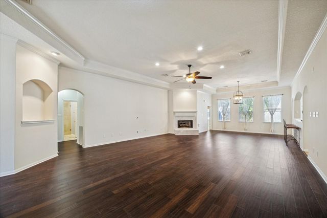 1301 Silver Maple Lane, Pearland, TX 77581