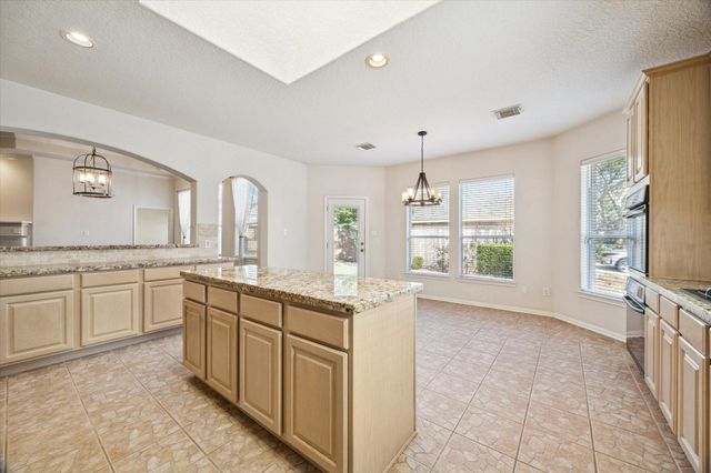 1301 Silver Maple Lane, Pearland, TX 77581