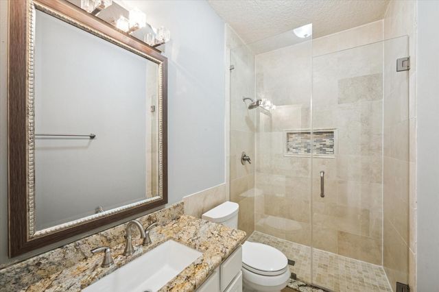 1301 Silver Maple Lane, Pearland, TX 77581