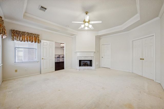 1301 Silver Maple Lane, Pearland, TX 77581