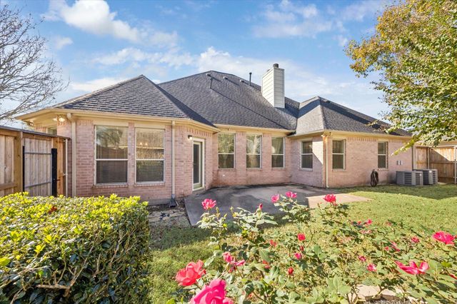 1301 Silver Maple Lane, Pearland, TX 77581