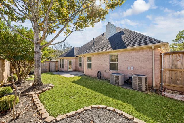 1301 Silver Maple Lane, Pearland, TX 77581