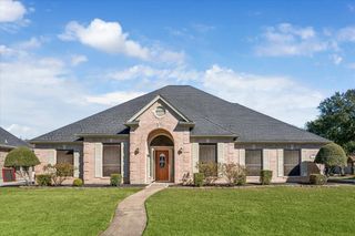 1301 Silver Maple Lane, Pearland, TX 77581