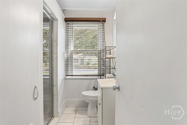 2221 E 57th Street, Savannah, GA 31404