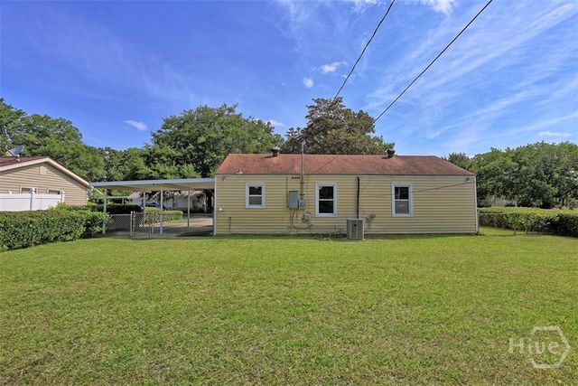 2221 E 57th Street, Savannah, GA 31404