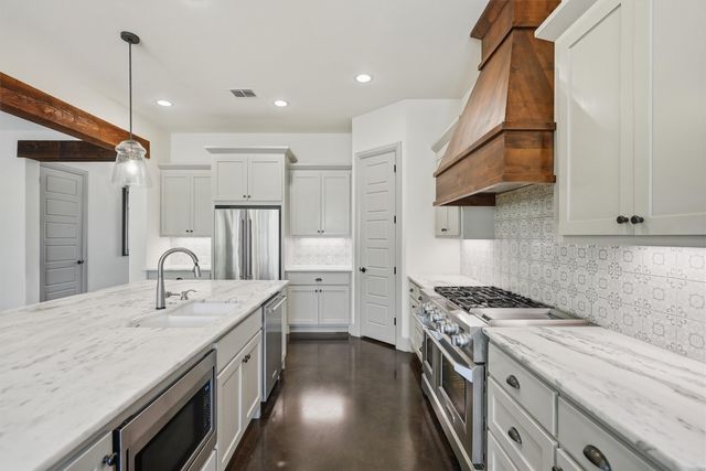 8029 White Drive, Granbury, TX 76049