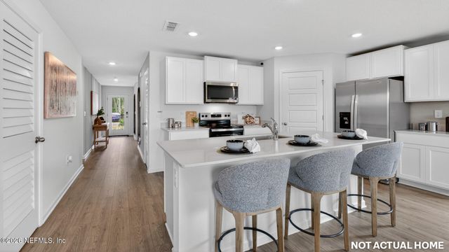 5330 WHITE GROVE Lane, Jacksonville, FL 32219