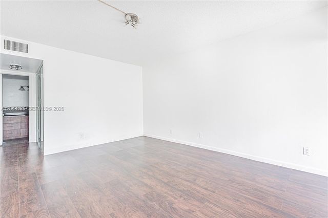 3301 Spanish Moss Terrace 406, Lauderhill, FL 33319