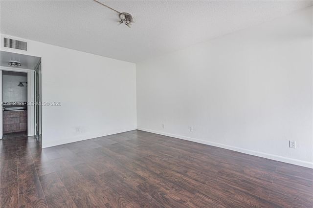 3301 Spanish Moss Terrace 406, Lauderhill, FL 33319