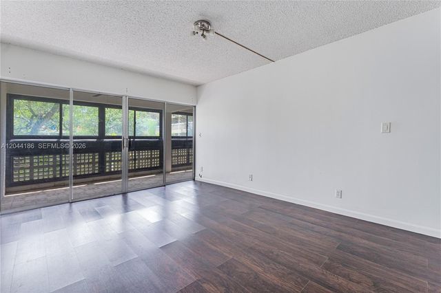 3301 Spanish Moss Terrace 406, Lauderhill, FL 33319