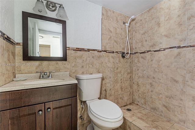 3301 Spanish Moss Terrace 406, Lauderhill, FL 33319