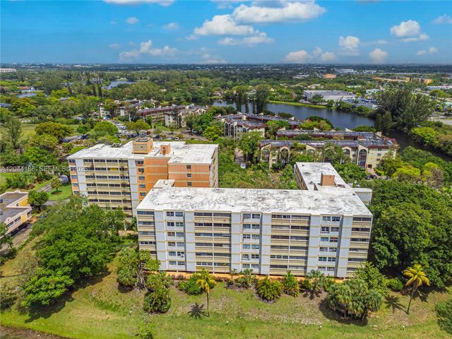 3301 Spanish Moss Terrace 406, Lauderhill, FL 33319