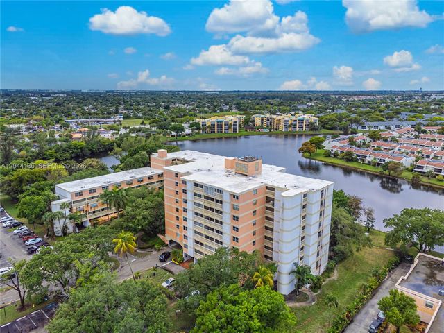 3301 Spanish Moss Terrace 406, Lauderhill, FL 33319
