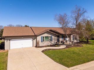 354 S Heritage STREET, Belgium, WI 53004