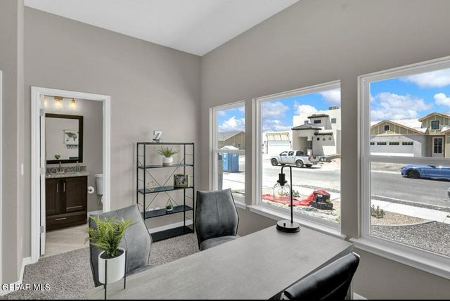 100 Vista Cristo Way, Sunland Park, NM 88063