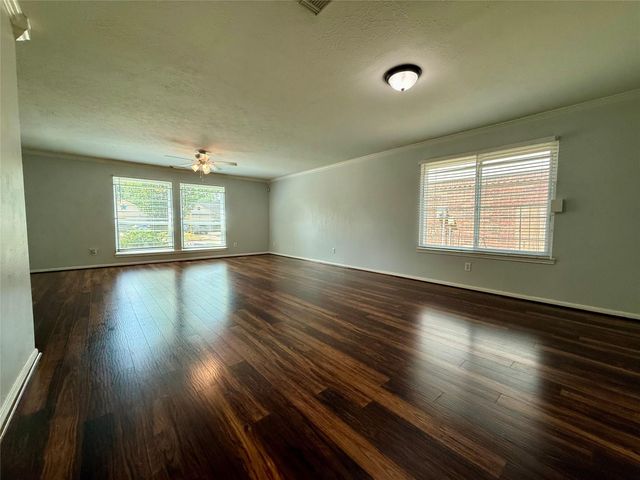 6931 Echo Pines Drive, Humble, TX 77346