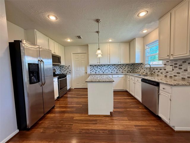 6931 Echo Pines Drive, Humble, TX 77346
