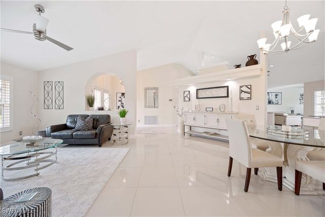 28801 Regis CT, Bonita Springs, FL 34134