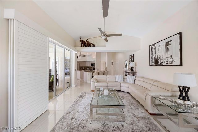 28801 Regis CT, Bonita Springs, FL 34134