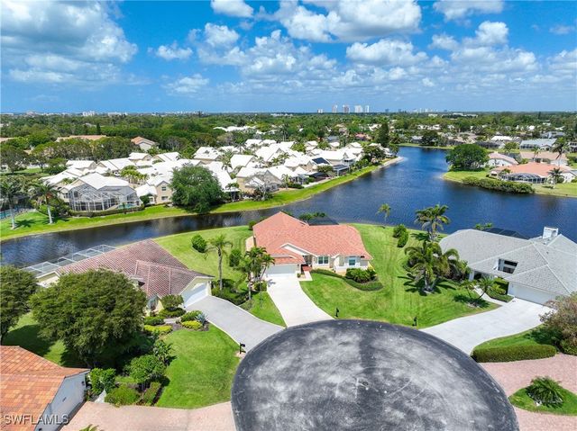 28801 Regis CT, Bonita Springs, FL 34134