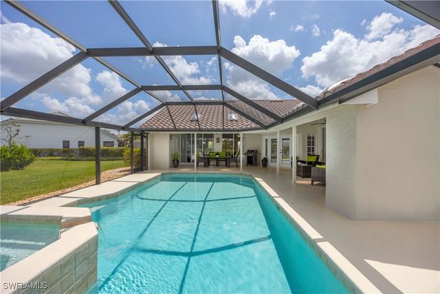 28801 Regis CT, Bonita Springs, FL 34134