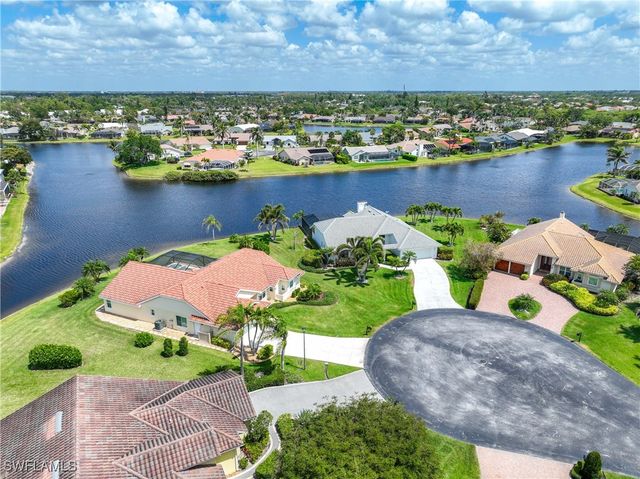 28801 Regis CT, Bonita Springs, FL 34134