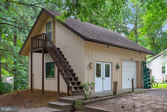 141 POLAND ST, Montross, VA 22520