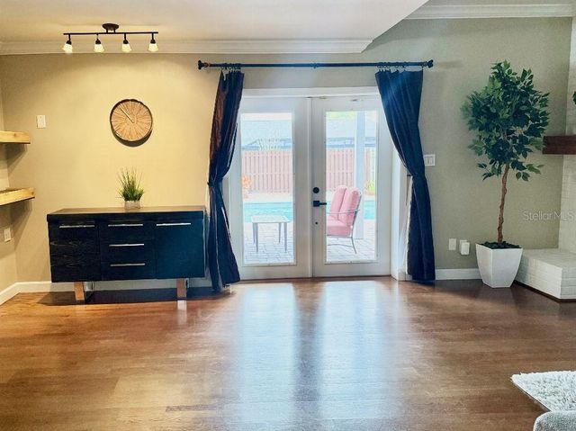 2563 KNOTTY PINE WAY, Clearwater, FL 33761