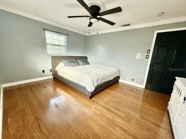 2563 KNOTTY PINE WAY, Clearwater, FL 33761