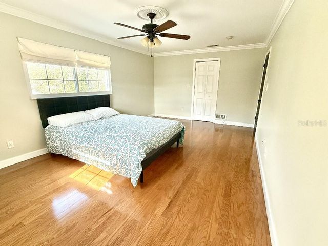 2563 KNOTTY PINE WAY, Clearwater, FL 33761