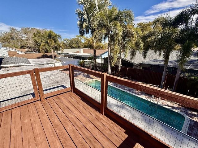 2563 KNOTTY PINE WAY, Clearwater, FL 33761