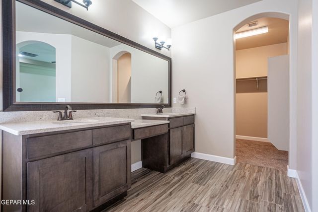 12277 CLIFTON HILL Road, Horizon City, TX 79928