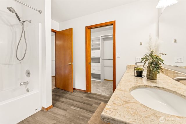 959 SE Spencer Avenue, Port Orchard, WA 98367