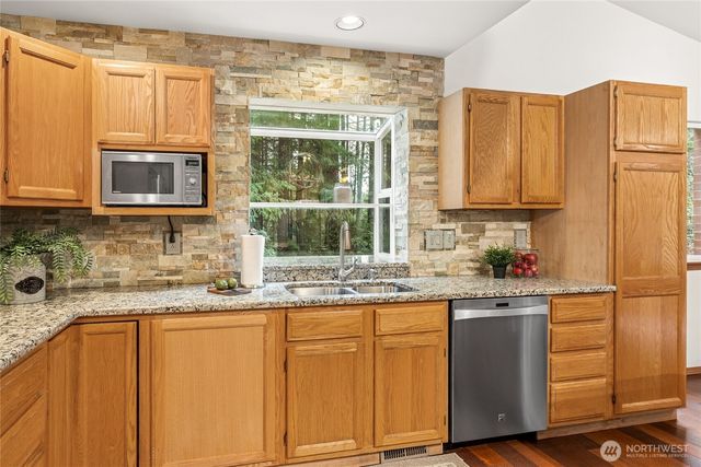 959 SE Spencer Avenue, Port Orchard, WA 98367