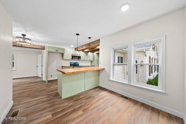 4540 S York Highway 4540 Hwy, Jamestown, TN 38556