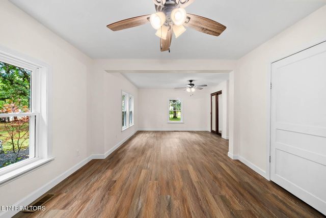 4540 S York Highway 4540 Hwy, Jamestown, TN 38556