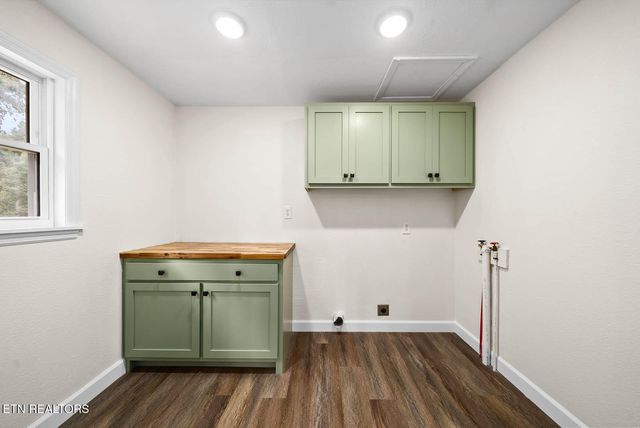 4540 S York Highway 4540 Hwy, Jamestown, TN 38556