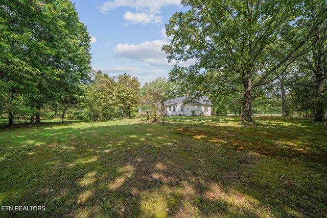 4540 S York Highway 4540 Hwy, Jamestown, TN 38556